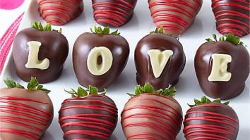 Valentine’s Day Gift Guide – The 22 Best Gifts For Her In 2022