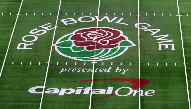 Utah Defender Tevita Fotu Throws Punch At The End Of The Rose Bowl