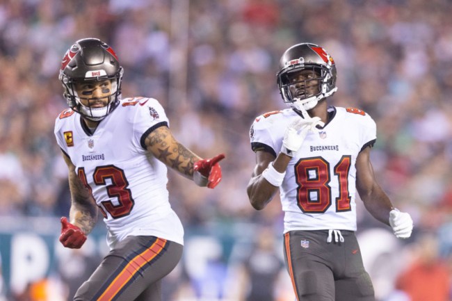 Mike Evans Details The Moments Before Antonio Brown's Meltdown