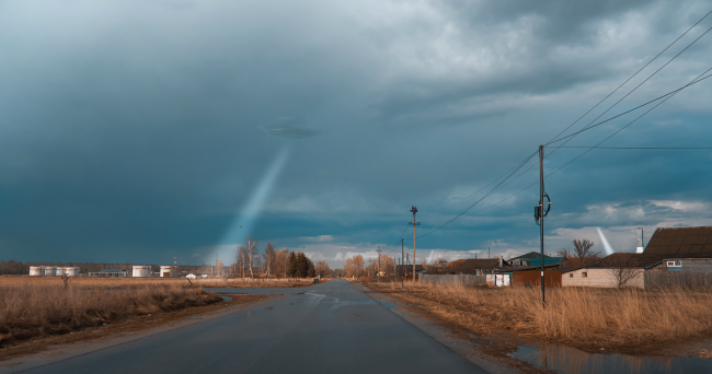 Ex-FBI Special Agent Warns Of Government Fake Alien Invasion Program