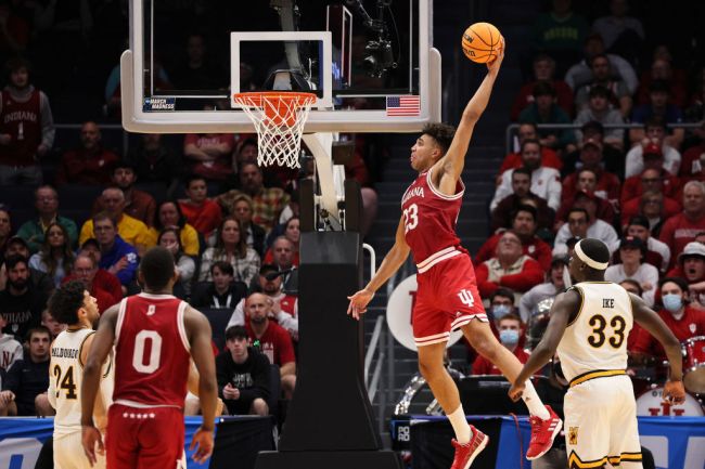 trance-jackson-davis-leads-indiana-over-wyoming-ncaa-tournament