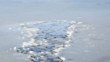 Fisherman Pulls Ice House Off Melting Lake By Ripping It Through Feet Of Water In Wild Video
