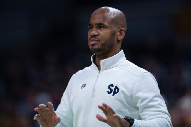 All Of Twitter Calls Out New York Jets For Wishing St. Peter’s Good Luck