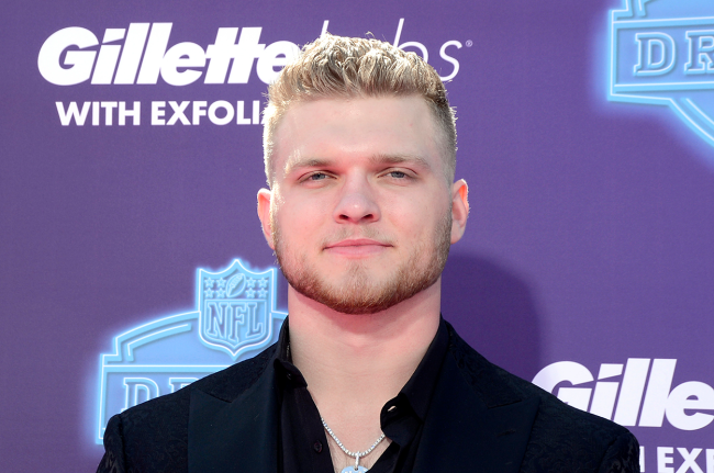Aidan Hutchinson's NFL Draft Suit Goes Viral For Its Hidden Messages