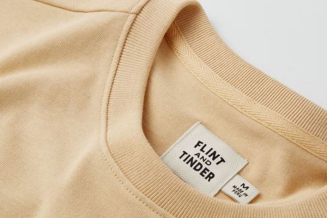 Flint And Tinder's New Heavyweight Pockets Tee Is A Must Own Right Now