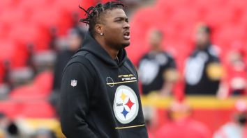 NFL World Reacts In Horror To Reports That Steelers QB Dwayne Haskins Has Been Killed In A Car Accident