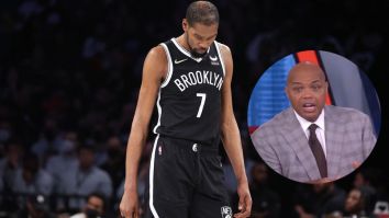 Charles Barkley Rips ‘Bus Rider’ Kevin Durant, Implies That His Titles Are Fugazi Because He Wasn’t The ‘Bus Driver’