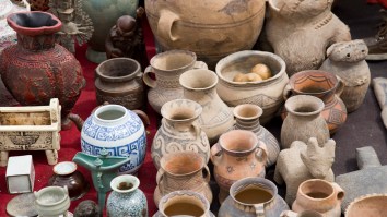 Mystery Vase Sitting In Family’s Kitchen For Decades Turns Out To Be Chinese Relic Worth Massive Fortune