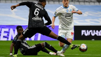 Soccer Player Fired After Ripping Heinous Farts In The Locker Room And Fans Can’t Stop Laughing About It