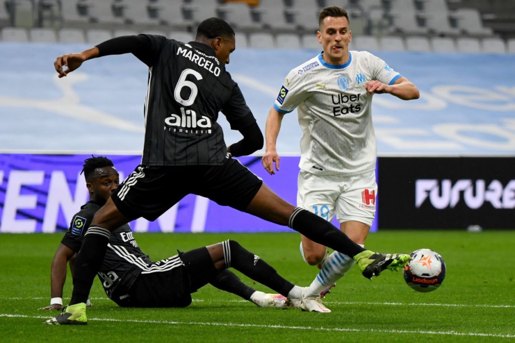 Soccer Player Marcelo Fired After Ripping Heinous Farts In The Locker Room And Fans Can't Stop Laughing About It