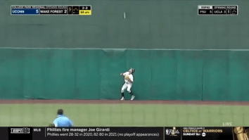 Wake Forest Outfielder Takes Direct Headshot During Epic Fail Home Run Robbery (Video)