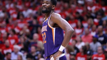 One Team Is Reportedly Showing Interest In Signing Deandre Ayton