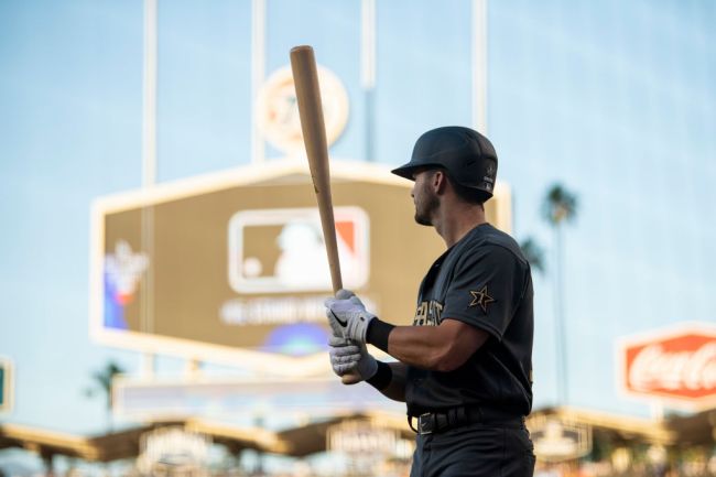 new-york-yankees-reportedly-serious-contenders-blockbuster-trade