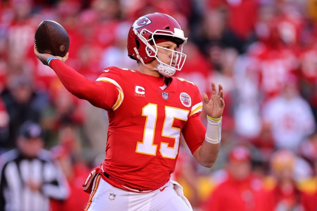 WATCH: Patrick Mahomes Makes Behind-The-Back Passes Look Easy
