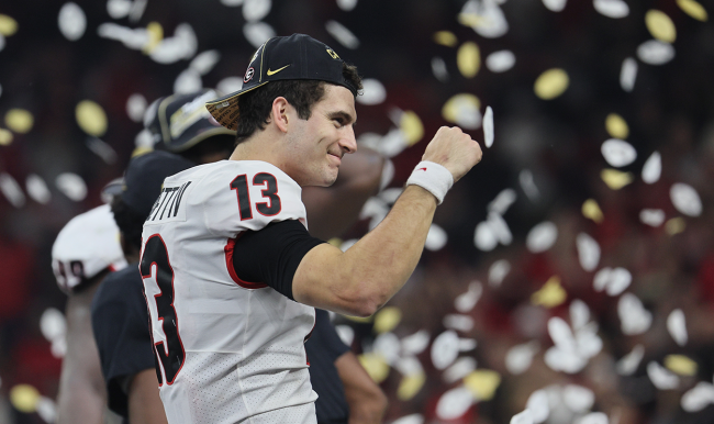 Stetson Bennett Got Lined Up Before Fall Camp And Is Rocking New Fade