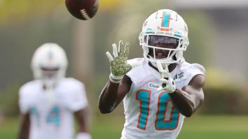 NFL Fans React To Dolphins WR Tyreek Hill Saying He Wants To Fight Rams CB Jalen Ramsey