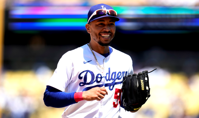 Mookie Betts Played Catch With A Young Fan In The Stands