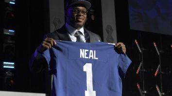 Rookie Evan Neal Showed Off His Strength At New York Giants Practice Today