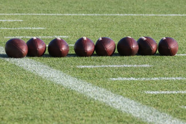 Amazon Is Reportedly Offering A Ton Of Money For 1 Holiday NFL Game