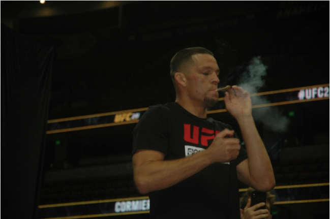 UFC 279: Nate Diaz smokes a joint