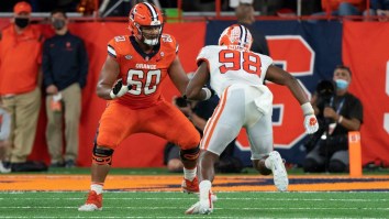 Clemson Fans Are Blaming The No Good, Dirty Cheatin’ Refs For Their First Half Struggles Against Syracuse