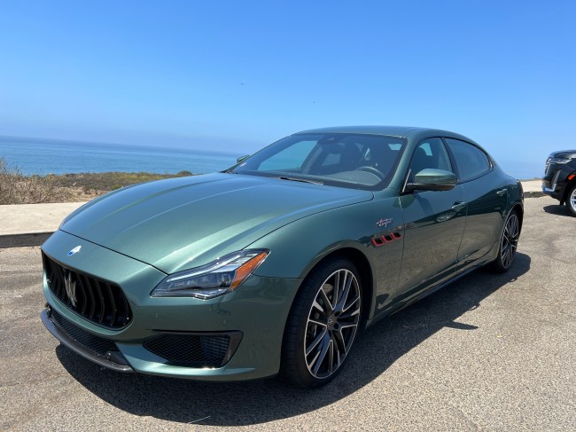 2022 Maserati Quattroporte Trofeo Review