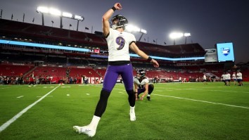 Ravens Kicker Justin Tucker Takes Hilarious Shot At Russell Wilson On Flight Home From Thursday Night Football