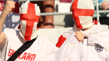 English Soccer Fans Hang Out With Lion At Palace After Befriending Qatari Sheik’s Son