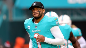 Former NFL Veteran Offensive Lineman Explains Why Tua Tagovailoa’s Latest Injury Should Be Very Concerning