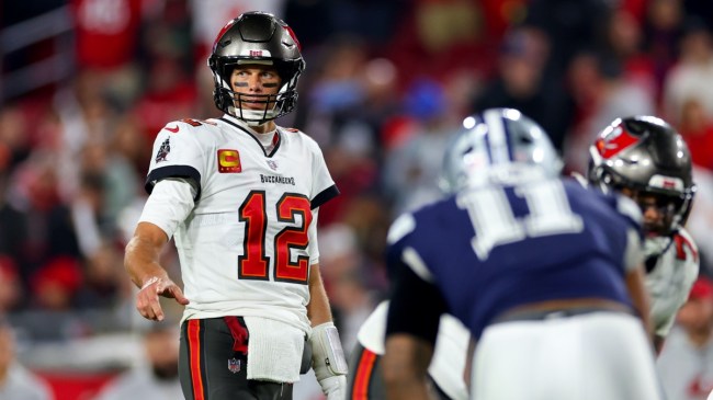 Tom Brady making pre-snap adjustments