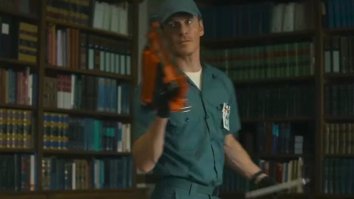 Here’s The First Look At ‘The Killer’, The Latest Film From ‘Seven’ Director David Fincher And Star Michael Fassbender