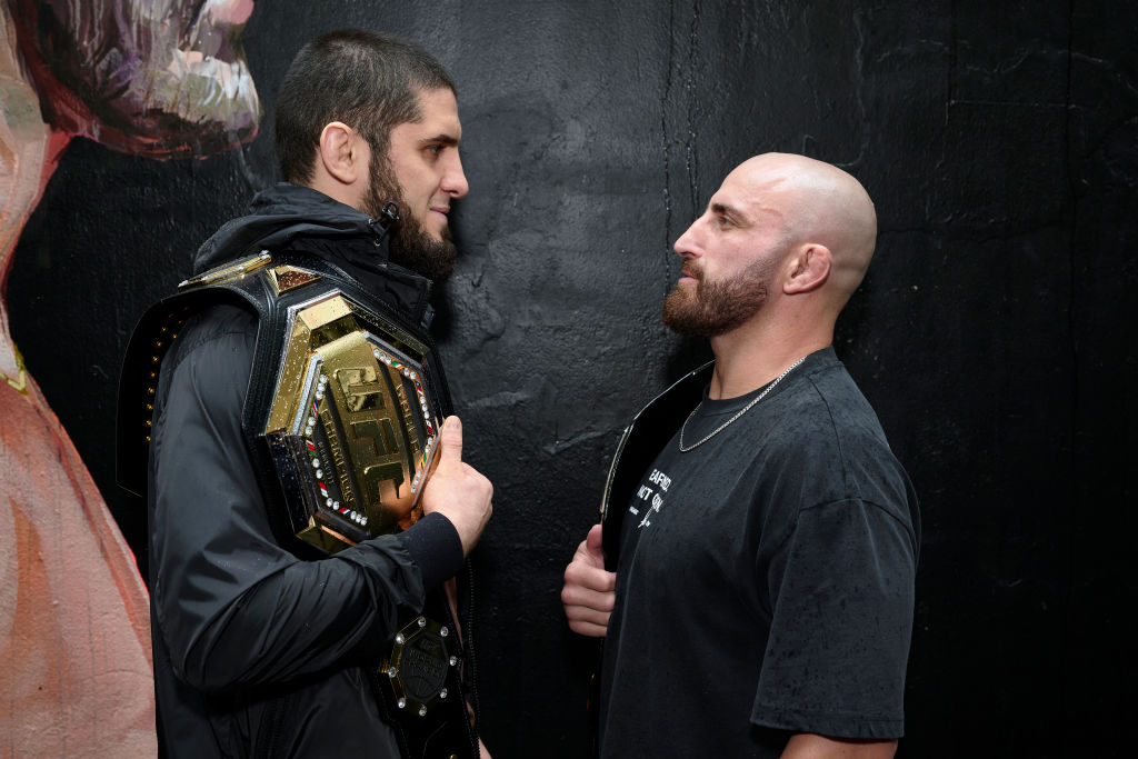 Islam Makhachev v Alex Volkanovski faceoff