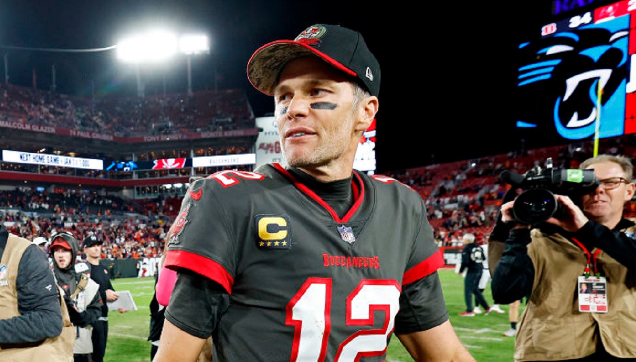 Tom Brady leaving the field