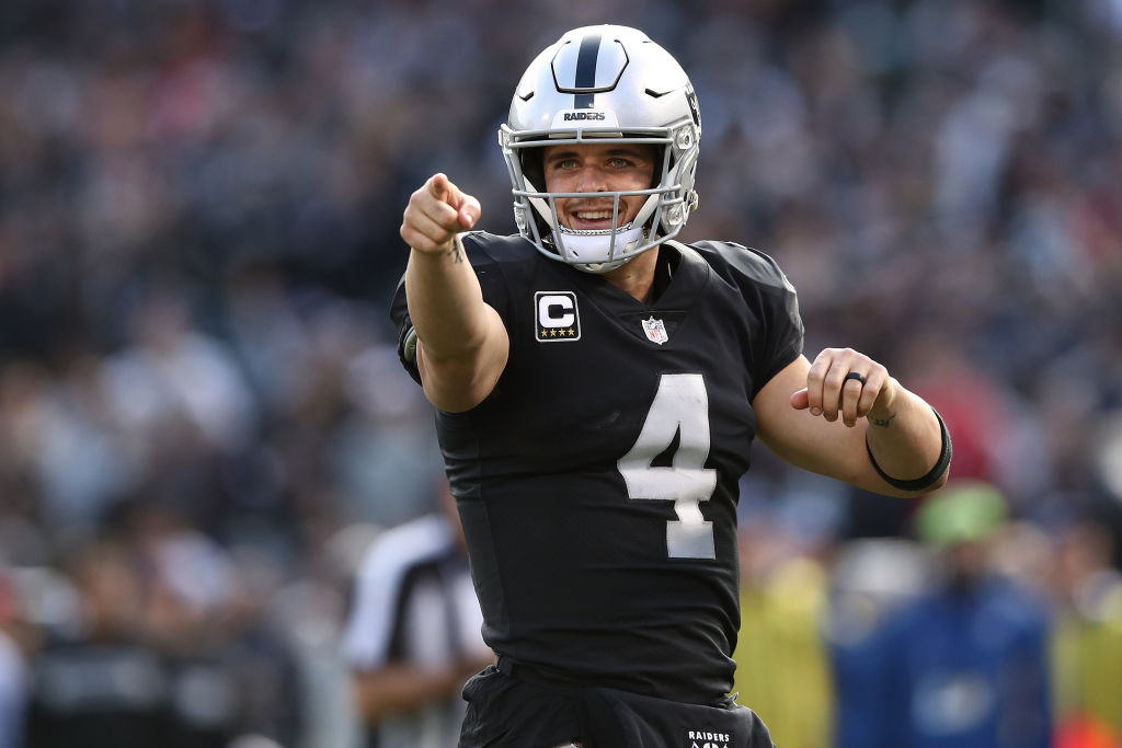 Derek Carr smiling on the Raiders