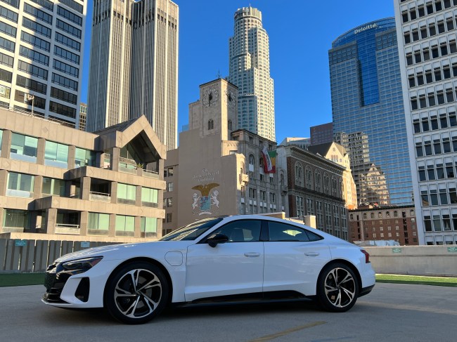 2022 Audi e-tron GT Review