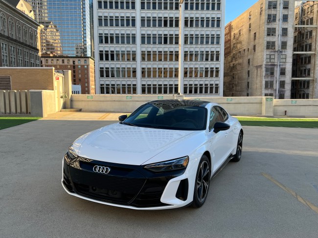 2022 Audi e-tron GT Review