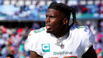 Dolphins Trade Leads Fans To Joke About Tyreek Hill & Jalen Ramsey
