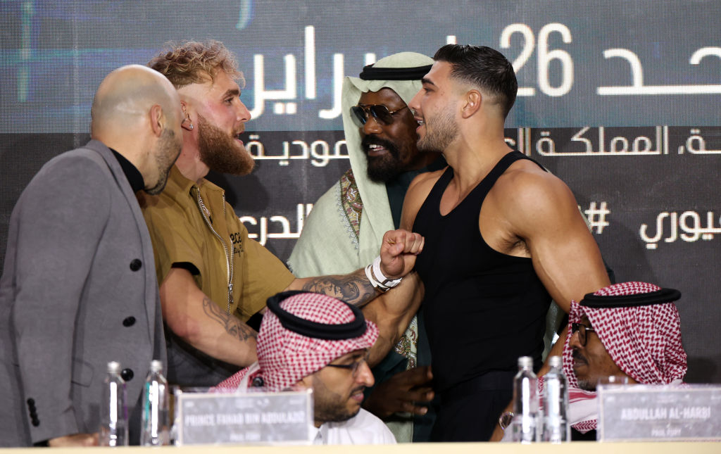 Jake Paul and Tommy Fury shaking hands
