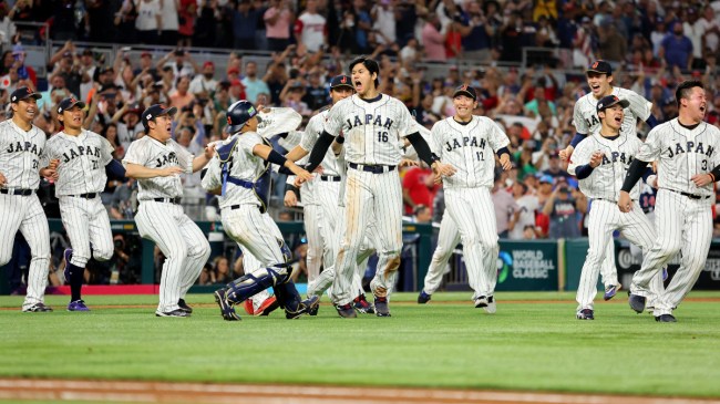 Shohei Ohtani and team Japan winning the WBC