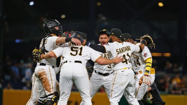 Pittsburgh Pirates players celebrate