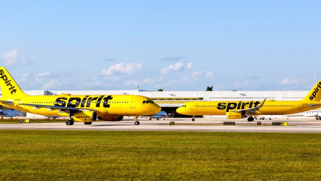 spirit airlines planes duct tape