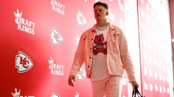 Joe Burrow Couldn’t Narrow Down A List Of 20 Folks To Help So He Covered Everyone’s Medical Bills Instead