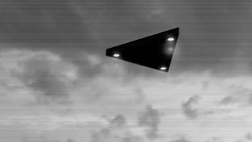 Expert: Government Knows More About Mass UFO Sighting Over Marine Base, But Won’t Release Data