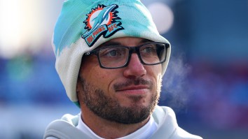 Mike McDaniel Cryptically Addresses Video That Appeared To Show Him Vaping On The Sideline