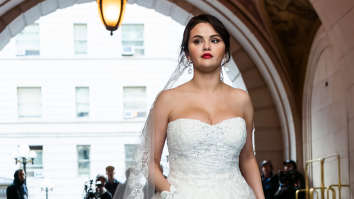 Selena Gomez Had Fans Dying As She Shouts ‘I’m Single’ At A Soccer Game