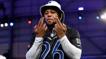 Schefter: Giants Saquon Barkley, Raiders Josh Jacobs May Not Report Until Week Before Opener
