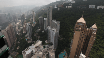 Instagram Daredevil Known For Skyscraper Stunts Falls 68 Floors To His Death