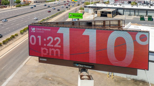 Billboard displaying the temperature during heat wave in Arizona