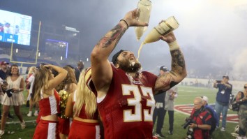 Fans Have Jokes After Seeing USFL Champions Celebrate With 40s Instead Of Champagne