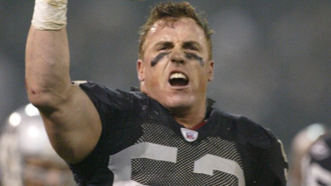 Raiders linebacker Bill Romanowski